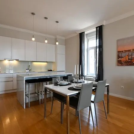 The View Luxury Apartment